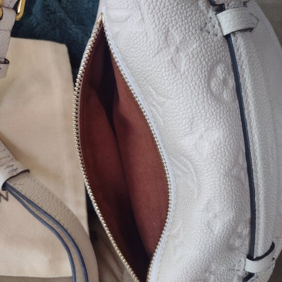 Louis Vuitton EMPRIENTE BUMBAG Créme Monogram Waist Crossbody 🤍 - Picture 2 of 16